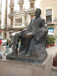 Josep Cardona i Furró   Estatua de Àngel Guimerà en la Plaza de Sant Josep Oriol en Barcelona  Foto de Fàtima López