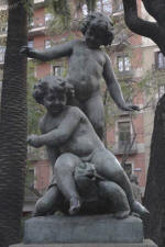Eduard B. Alentorn: Fuente de la Tortuga  Plaza Goya / C. Sepúlveda  -  Barcelona