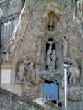 Gaud: Sagrada Familia  Fachada de la Natividad  Portal de la Esperanza