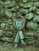 Gaud   El Capricho  Comillas   Statue en bronze de Gaud