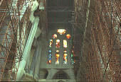Gaud: Sagrada Familia -  El transepto hacia la fachada de la Pasin