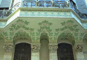 Puig i Cadafalch: Palau Bar de Quadras Dibujo en fachada posterior