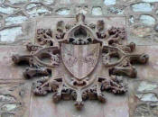 Galliss�: Casa parroquial en Cervell�   Escudo de armas de la villa